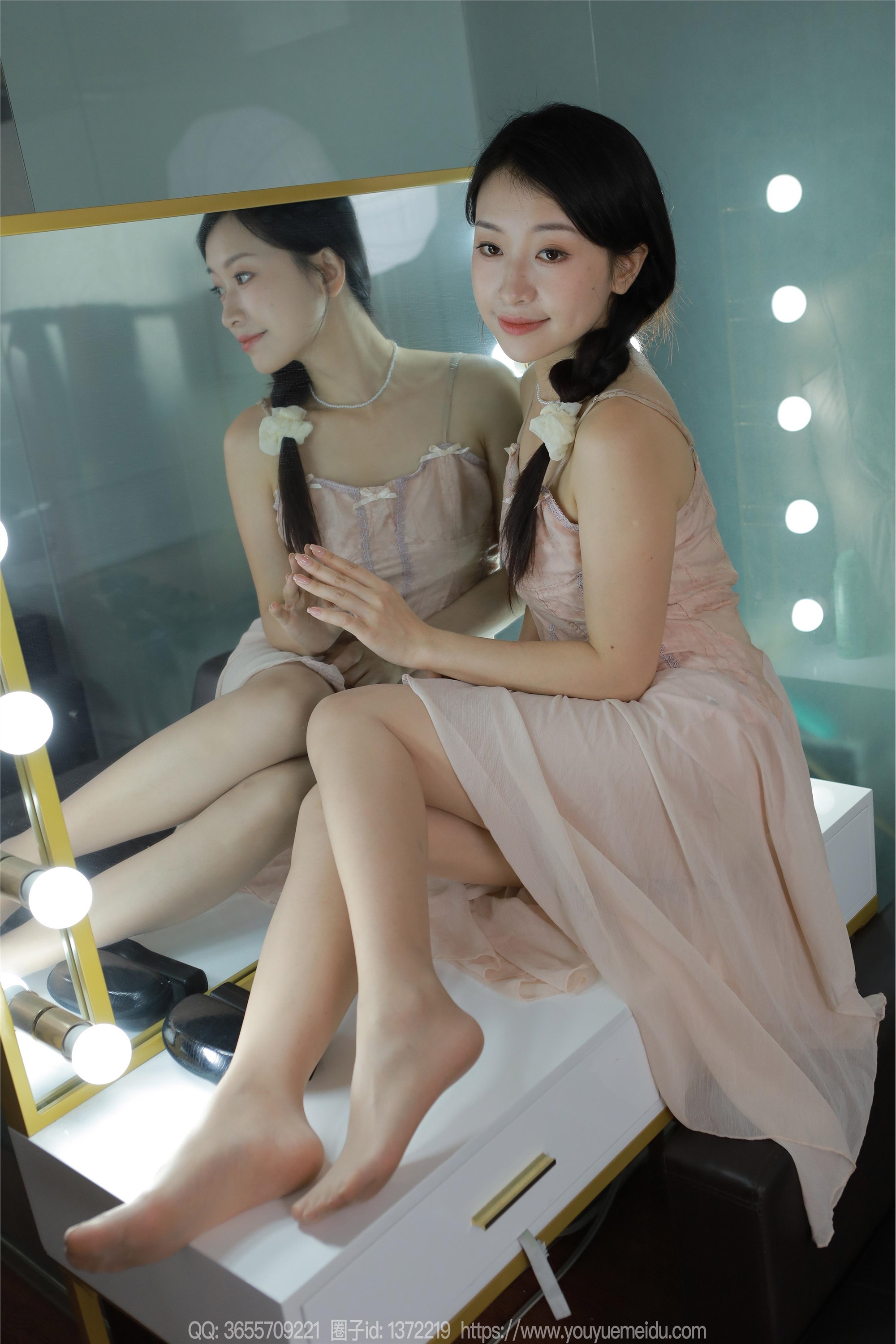 IESS异思趣向  2024.08.05 丝享家 1812 小婕《藕粉吊带裙》